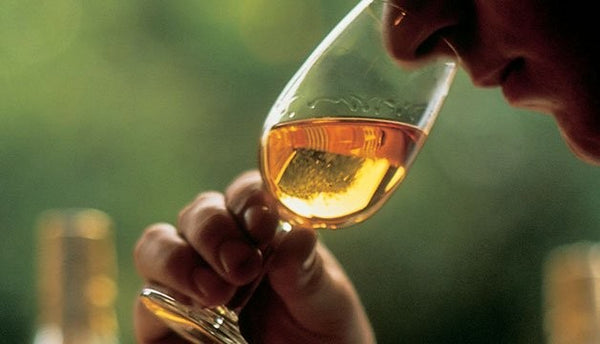 How to drink Vodka Brandy and Whisk(e)y